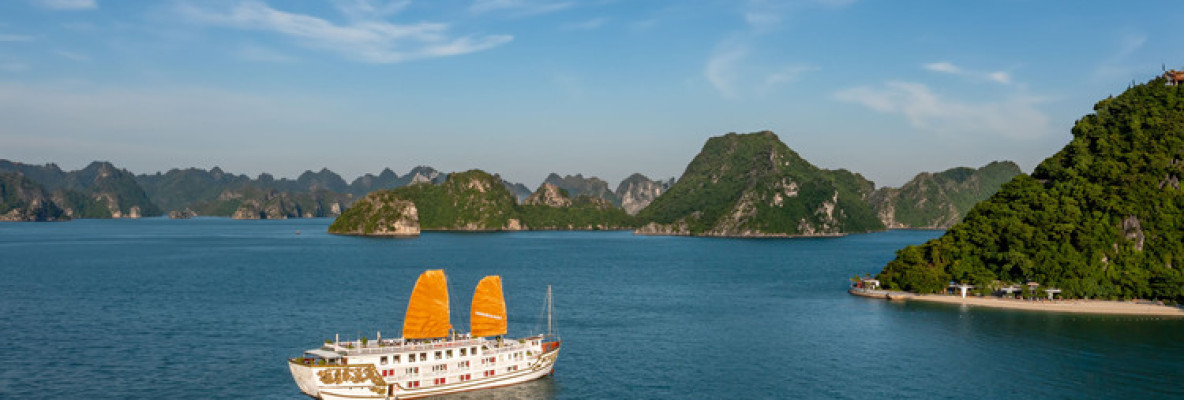 Private Vietnam 15 Days 14 Nights - With Join Group Day Tours at Destination