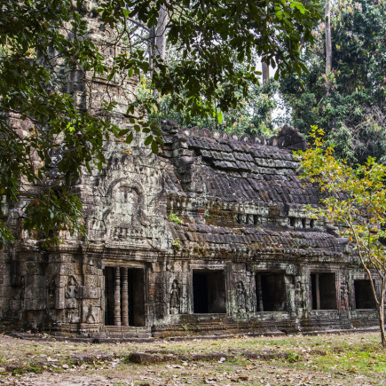 PHNOM PENH – SIEM REAP WITH PRIVATE TRANSFER