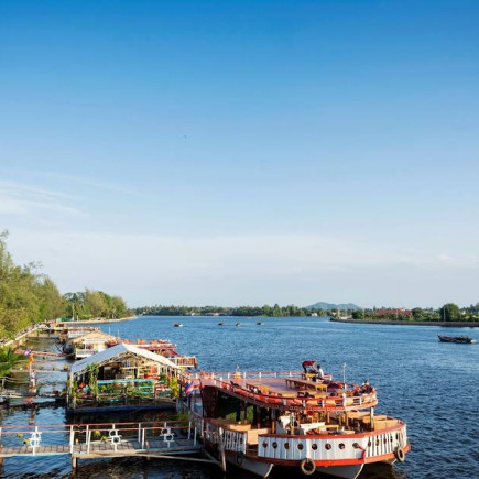 KAMPOT – KAYAKING - PHNOM PENH