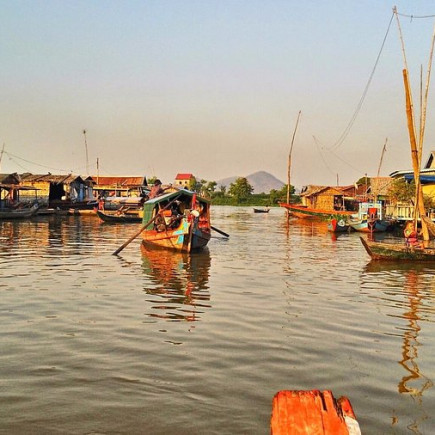 BATTAMBANG – KAMPONG LUONG – UDONG - TRANSFER TO PHNOM PENH
