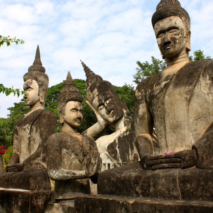 VIENTIANE - BUDDHA PARK - VANG VIENG