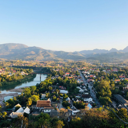 LUANG PRABANG - BAN NAYANG - NONG KHIAW