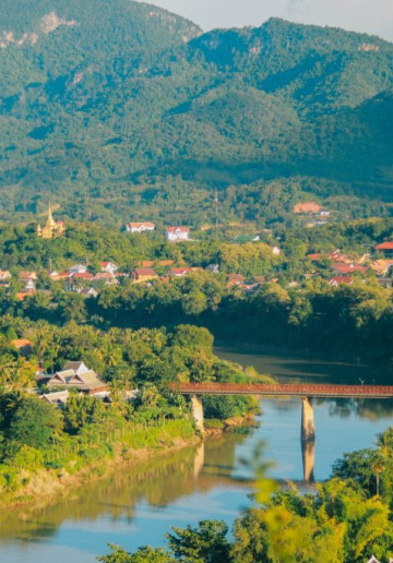 LAOS TOUR 2 DAYS - PRIVATE CHARTER-BOAT