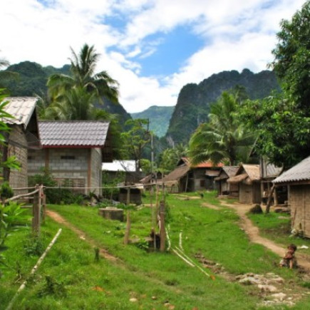 VIENG THONG ( MUANG HIAM) - BAN SON KOUA / NIGHT SAFARI