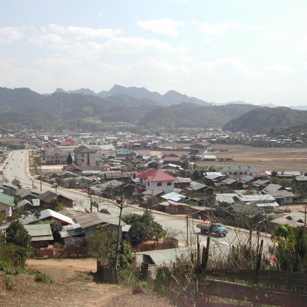 XAM NEUA - VIENGXAY / PHATET LAO CAVES – XAM NEUA