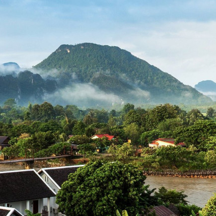 VIENTIANE - BUDDHA PARK - VANG VIENG