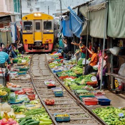 BANGKOK – MERCADO DEL TREN DE MAEKLONG – MERCADO FLOTANTE – KANCHANABURI 