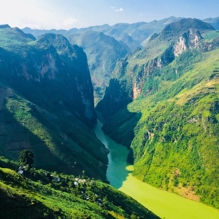 DONG VAN TOWN - MA PI LENG PASS - MEO VAC TOWN - JOIN IN GROUP