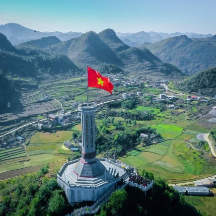 HA NOI - HA GIANG CITY (GROUP TOUR)