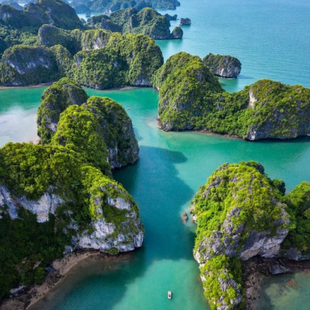 HANOI- BAI TU LONG BAY - CONG DO - CAP LA ISLAND
