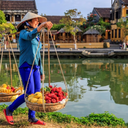 DA NANG - HOI AN - BASKET BOAT - TRA QUE - HOI AN WALKING CITY TOUR