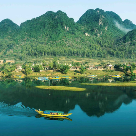 HUE - PHONG NHA CAVE - TRAIN TO HA NOI