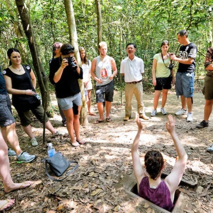 HO CHI MINH CITY & CU CHI TUNNELS