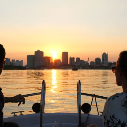 ROMANTIC SUNSET BY LUXURY SPEEDBOAT