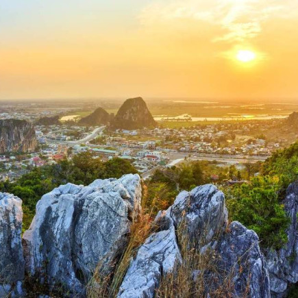 HOI AN  - MARBLE MOUNTAIN - AM PHU CAVE & MONKEY MOUNTAIN