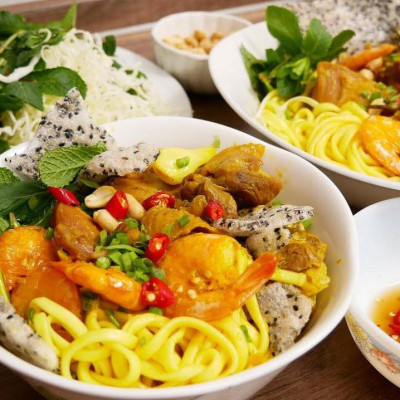 Hoi An Street Food and Dessert