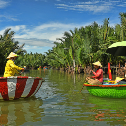 HA NOI - FLY TO DA NANG - HOI AN WALKING TOUR