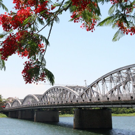 PHONG NHA - DMZ – HUE 