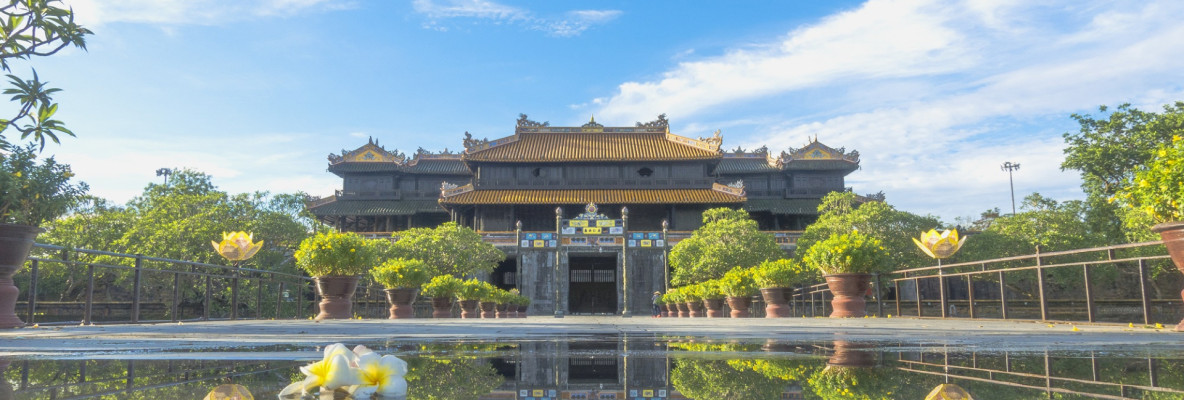 Private Vietnam 50 Days 49 Nights - The Complete Vietnam Experience