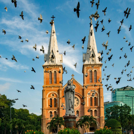 HO CHI MINH CITY -  CU CHI TUNNELS