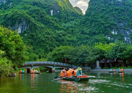 Luxury Private Tours Vietnam - Top Custom 5-Star Itineraries