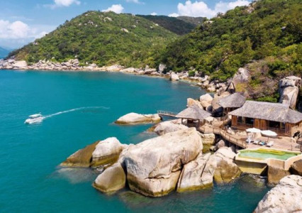 Private luxury tours Vietnam for refined and exclusive travel seekers