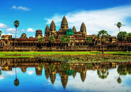 Capture the golden moments with our detailed guide to the Angkor Wat photography tour