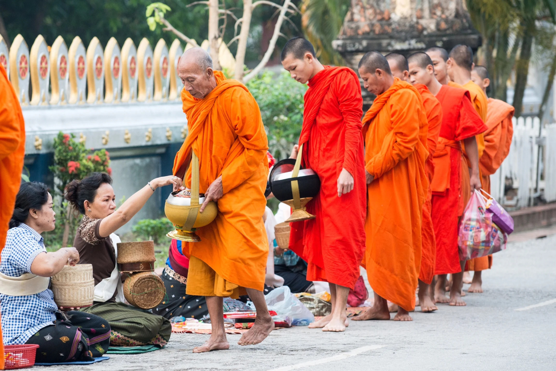 laos.jpg (910 KB)