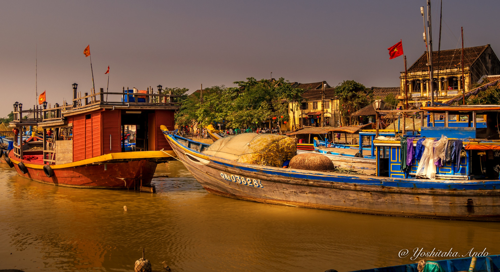 51911936159_2eaec73d63_k.jpg (949 KB)