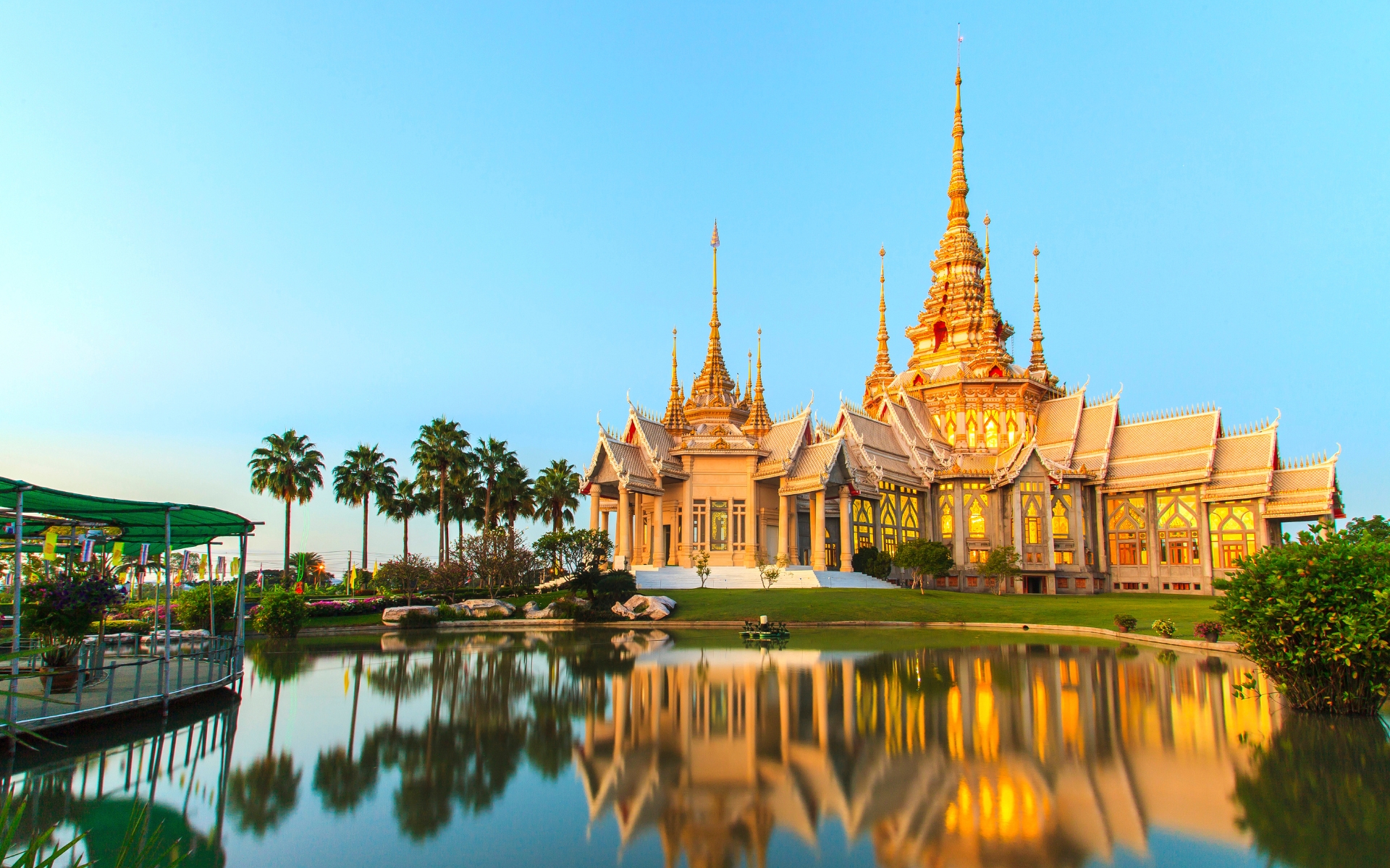 a-meaningful-journey-across-peaceful-vietnam-cambodia-thailand9.jpg (1.70 MB)