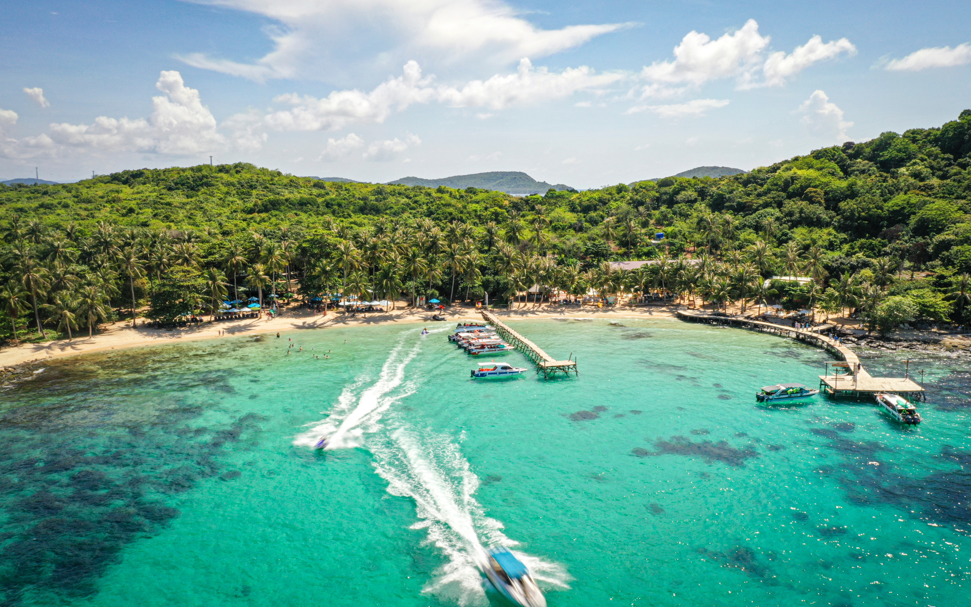 best-winter-destinations-in-asia-for-a-warm-and-peaceful-escape2.png (4.60 MB)