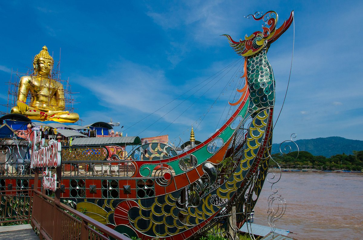 chiang-rai-golden-triangle-tour-a-historical-journey-and-culture1.png (1.52 MB)