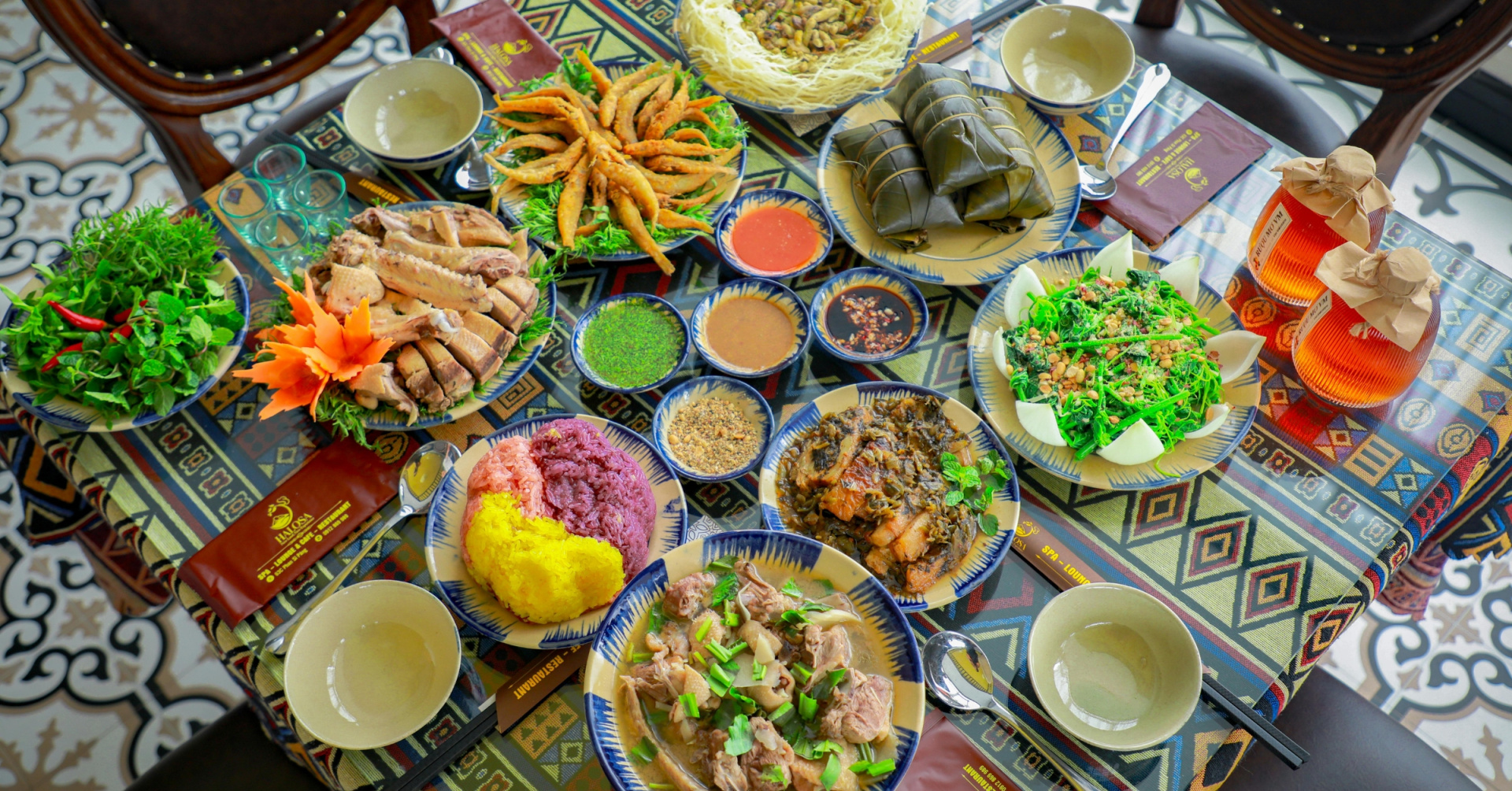 discover-the-authentic-beauty-of-vietnam-lunar-new-year-with-glamour-adventures11.jpg (1.02 MB)