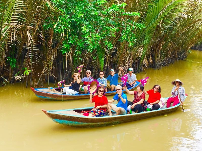 discover-vietnam-like-a-local-a-different-travel-experience-1.png (1.12 MB)