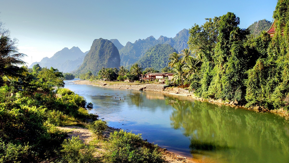 laos-trecking.jpg (369 KB)