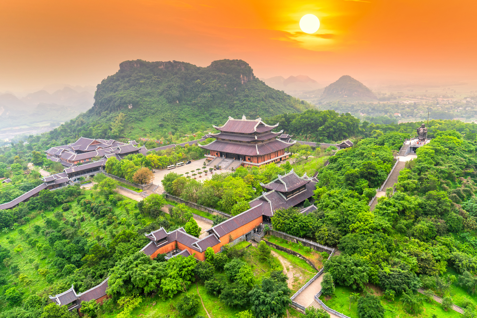 tailored-journeys-how-to-explore-vietnam-at-your-own-pace4.jpeg (1.54 MB)