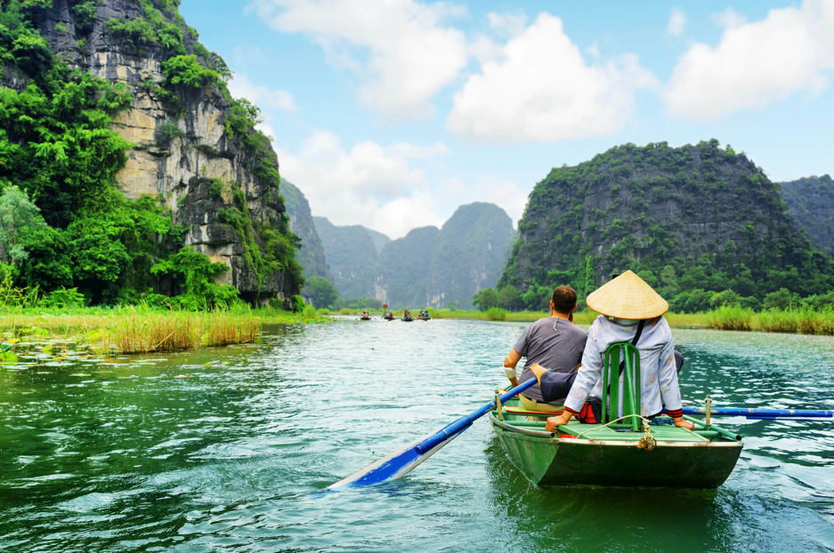 vietnam-tours-for-americans-top-5-star-custom-itineraries-1.png (1.46 MB)